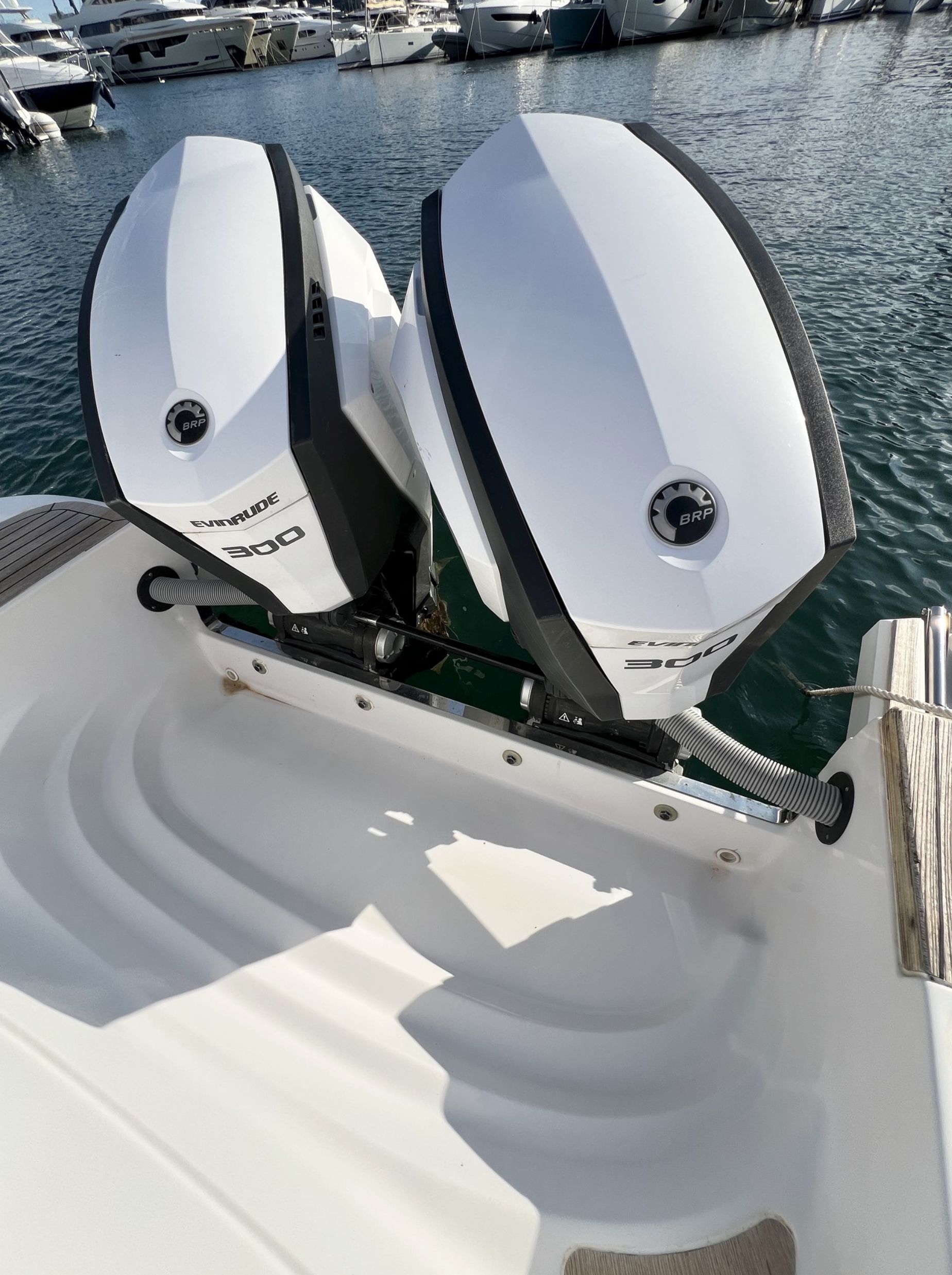 slider 8 Ranieri Shadow 30